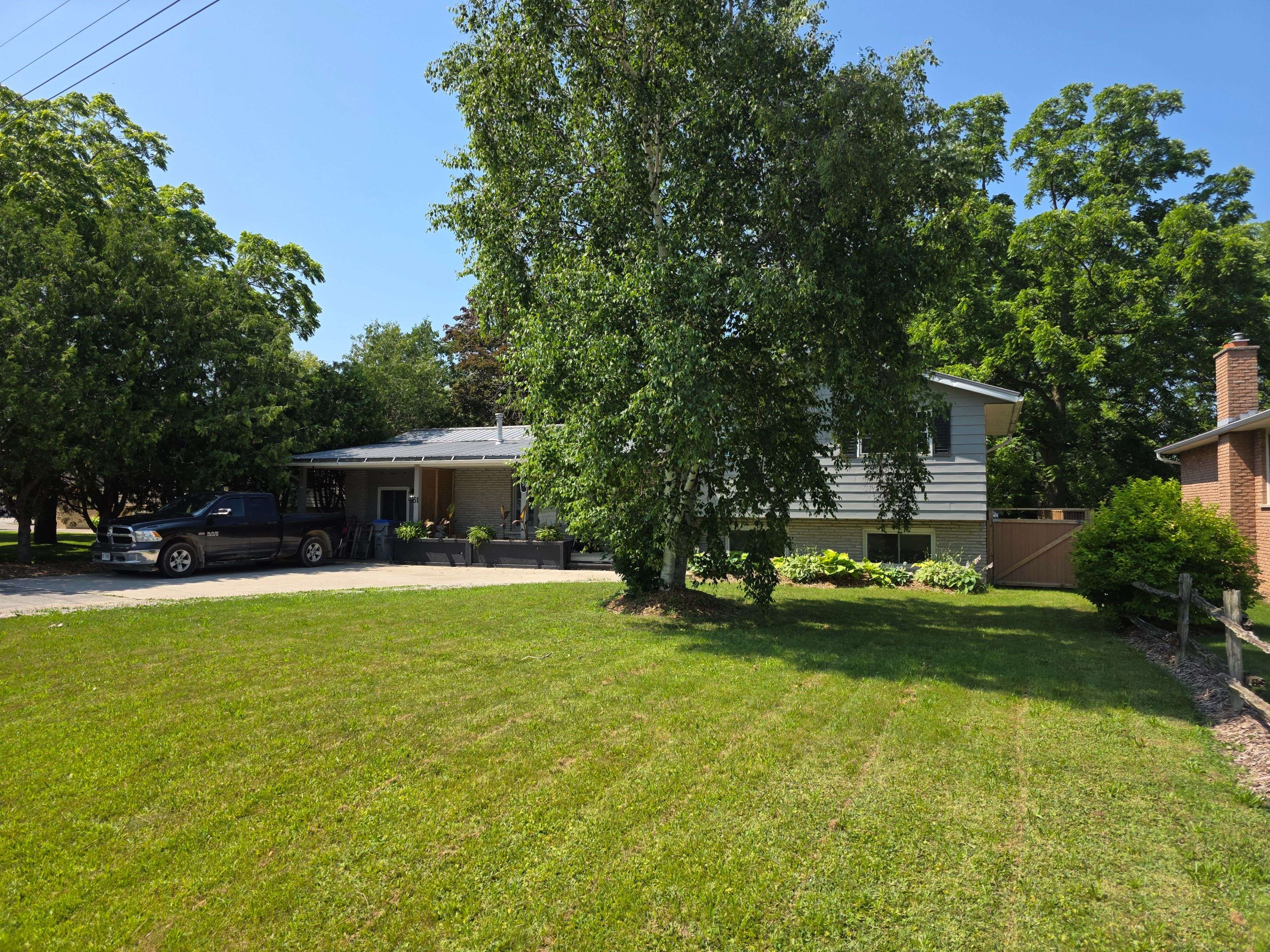 Bluewater, ON N0M 1G0,51 Main ST S