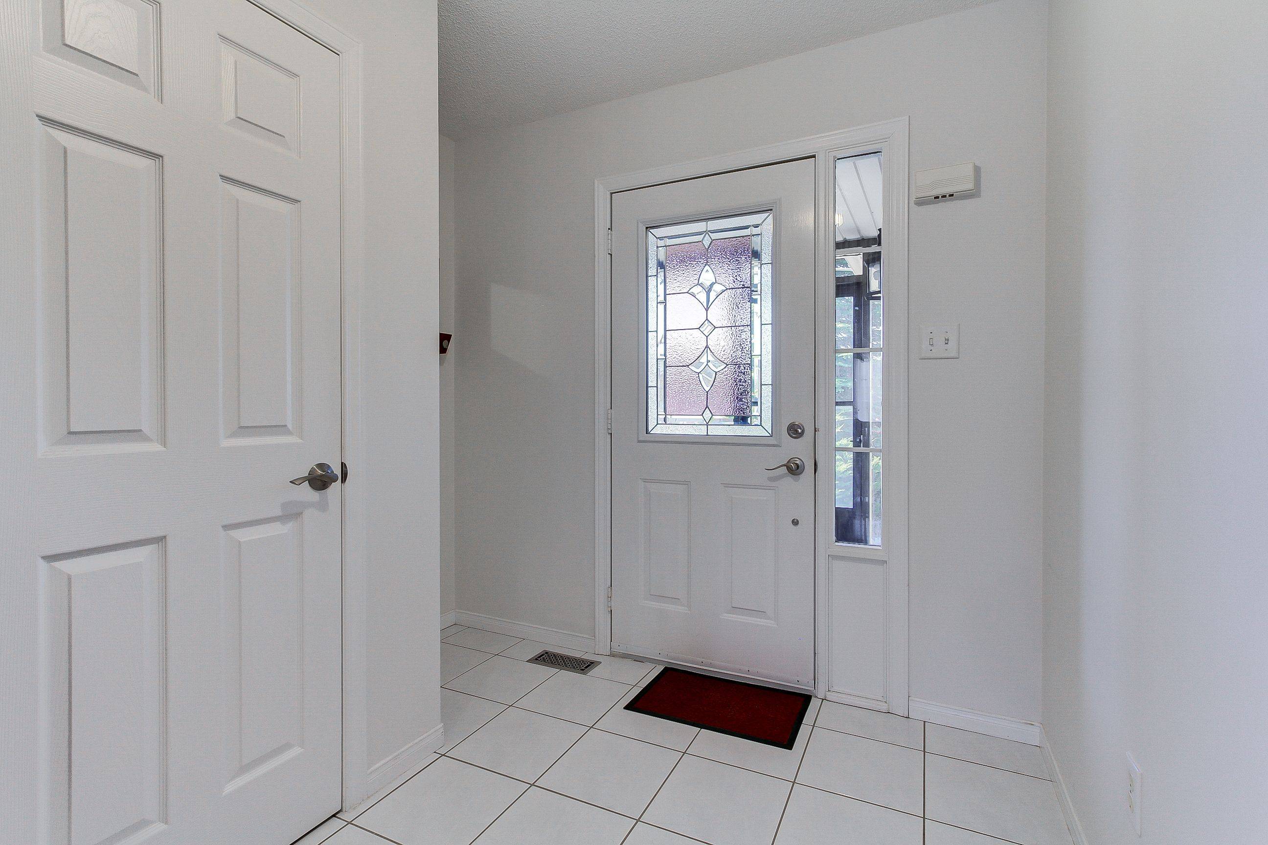Hamilton, ON L9C 7T3,227 Hepburn CRES