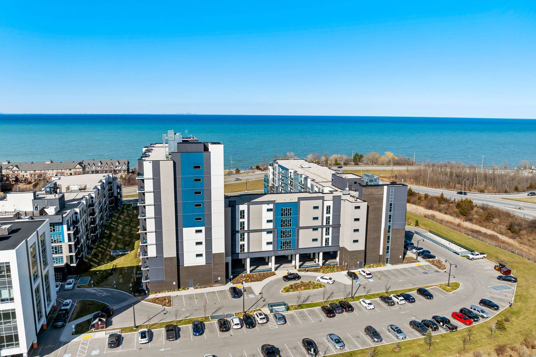 Grimsby, ON L3M 0J1,16 Concord PL #416