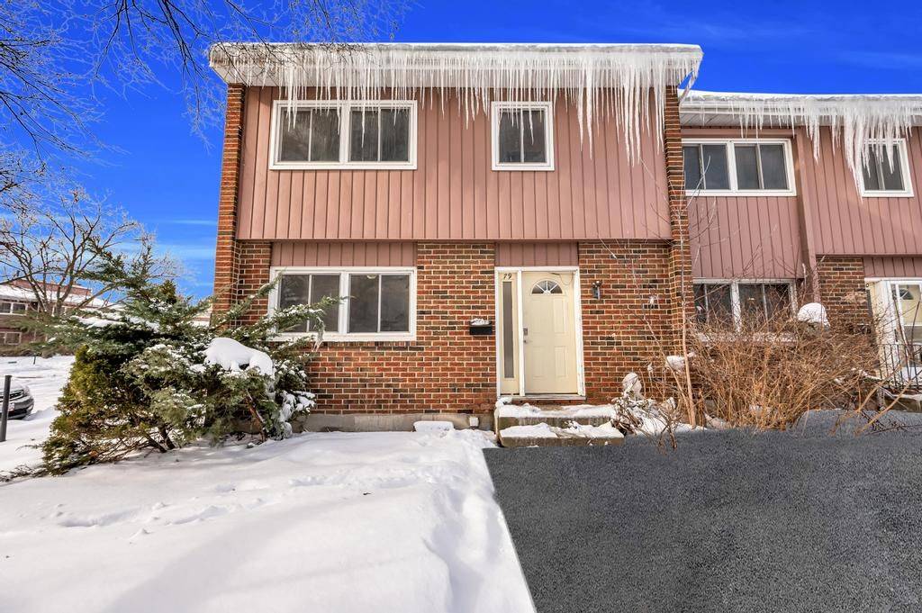 Waterloo, ON N2J 2W1,121 University AVE E #79