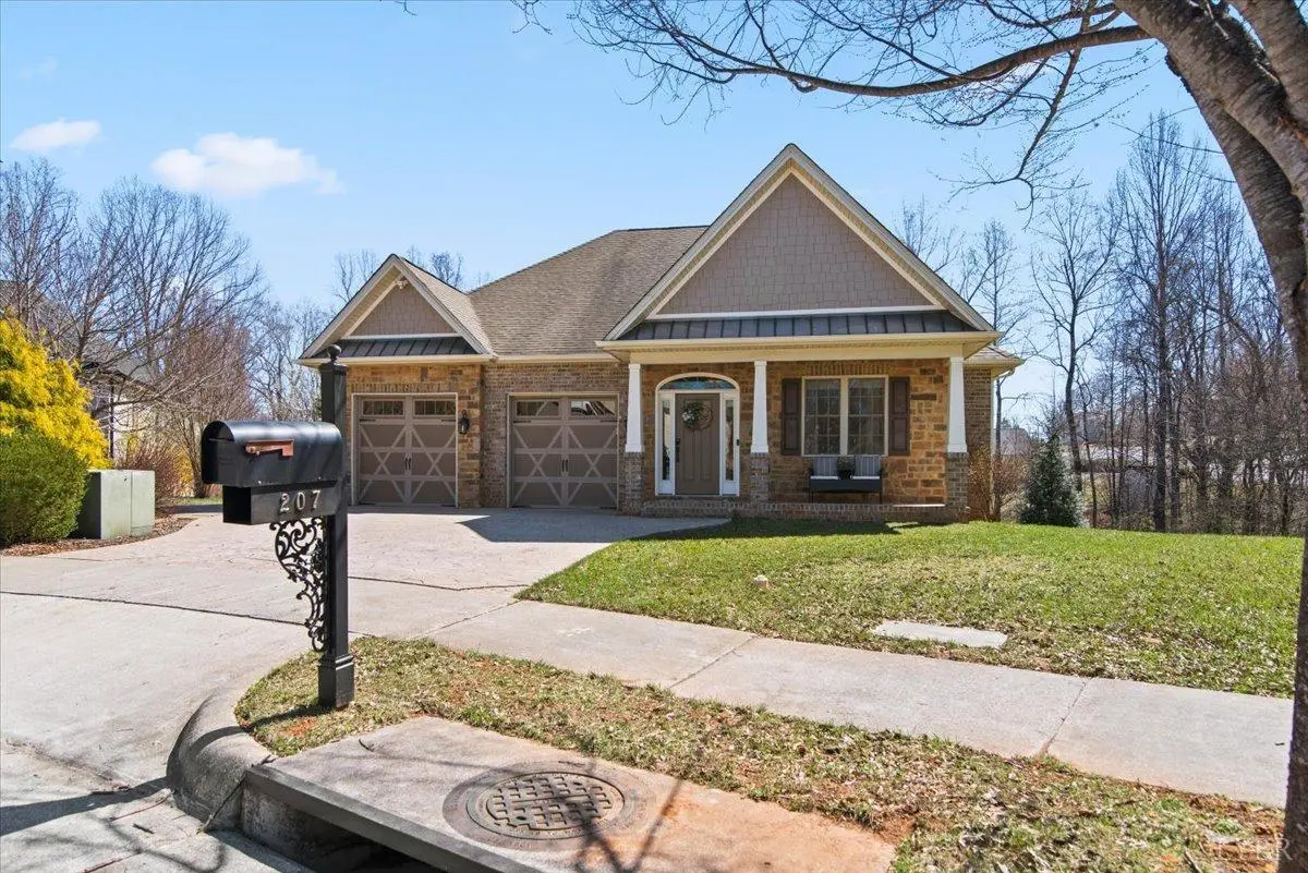 207 Creekview CT, Lynchburg, VA 24502