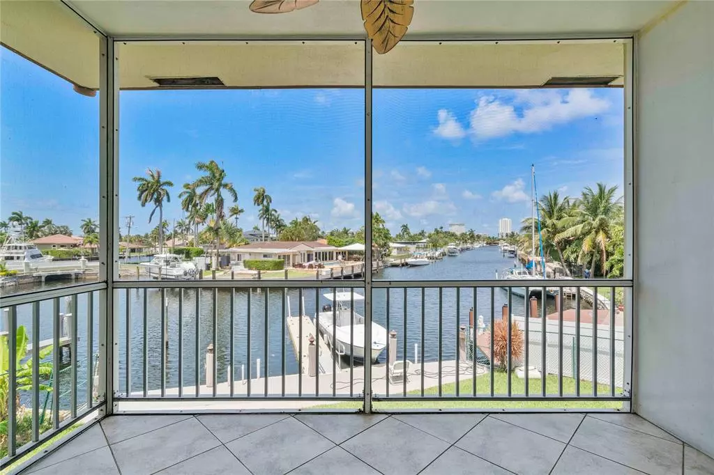 Pompano Beach, FL 33062,2201 SE 9th St #206