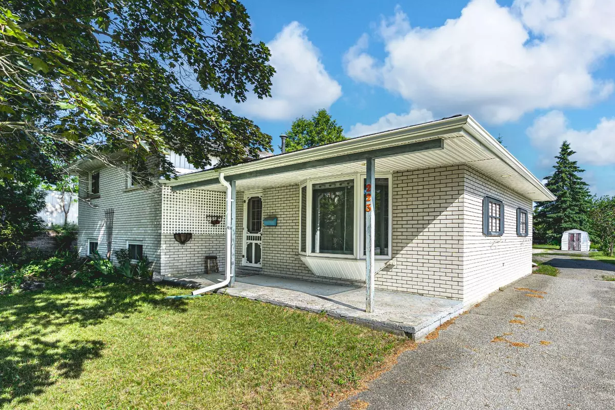 Barrie, ON L4N 3V2,223 Phillips ST