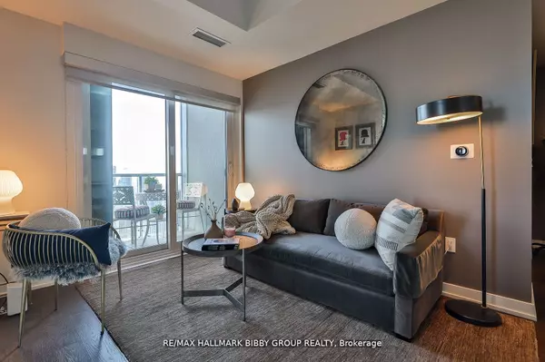 Toronto C02, ON M4W 0B1,1 Yorkville AVE #5008
