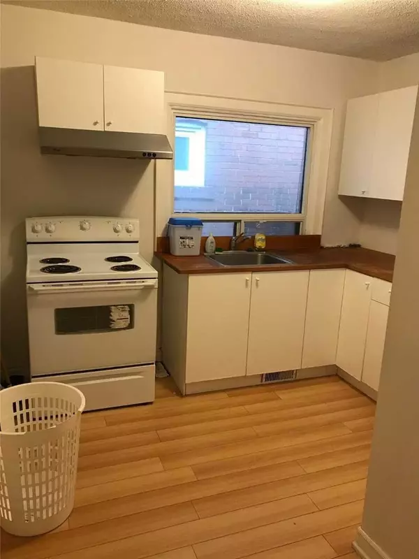 Toronto E01, ON M4M 2Z6,79 Berkshire AVE #Main