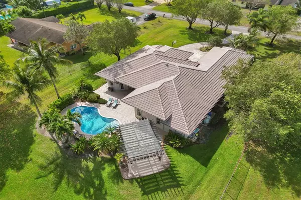 13711 SW 18th Ct, Davie, FL 33325