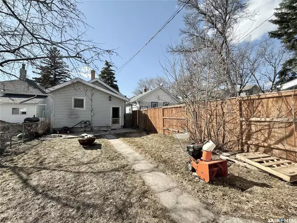 Regina, SK S4T 4C2,2061 Queen STREET