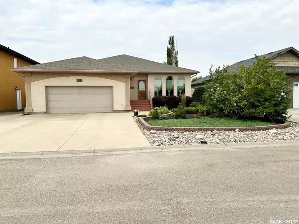 1815 Gordon Miles PLACE, Weyburn, SK S4H 0B9