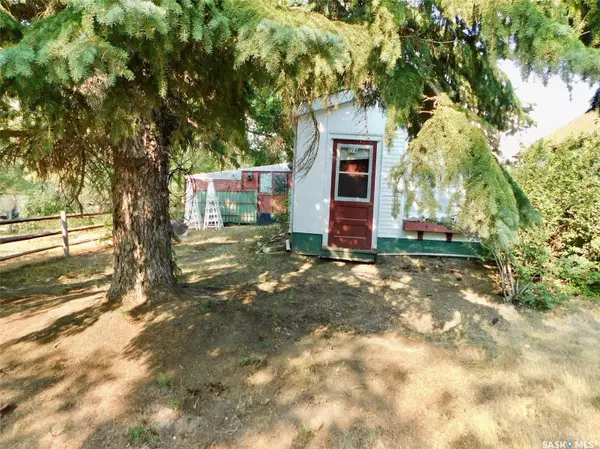Lafleche, SK S0H 3R0,214 2nd STREET E