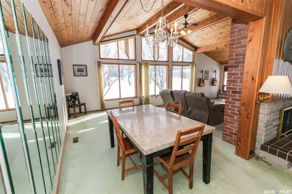 Luseland, SK S0L 2A0,601 Prospect AVENUE