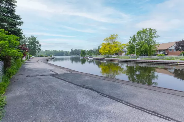 Selwyn, ON K0L 2H0,9 Victoria AVE