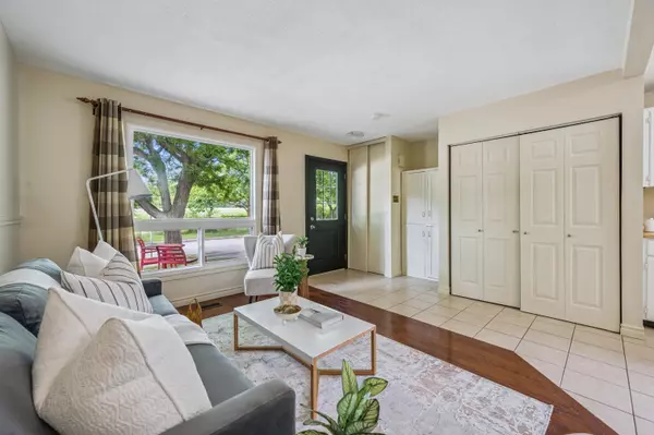 Guelph, ON N1G 3G9,30 Mason CT
