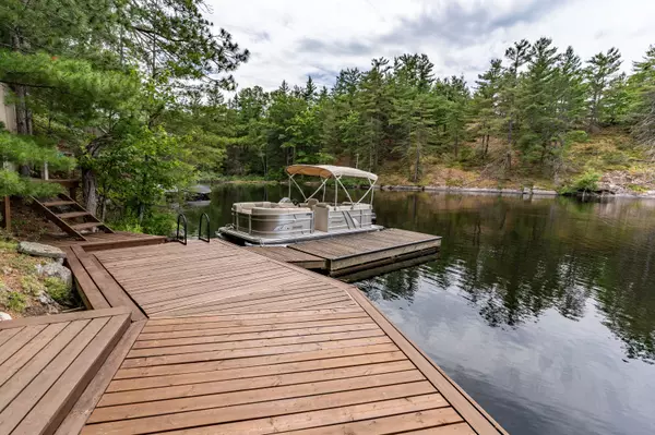 Gravenhurst, ON P1P 1R2,1200 Pine Lake W/A N/A