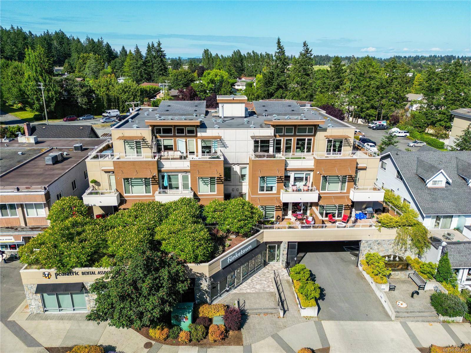 7161 West Saanich Rd #302, Central Saanich, BC V8M 1P7