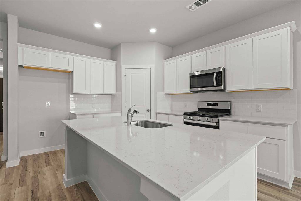 Forney, TX 75126,677 Scarlett Street