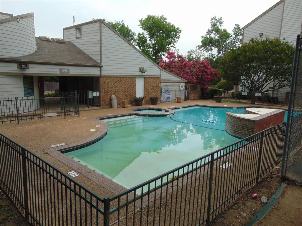 Dallas, TX 75231,6108 Abrams Road #311