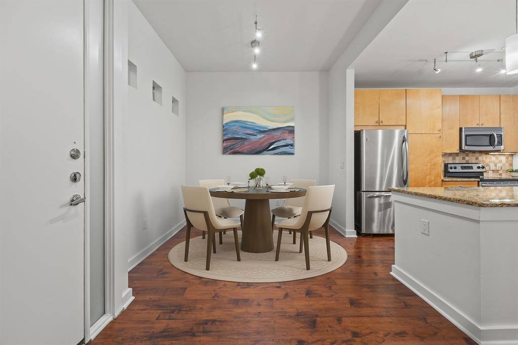 2950 Mckinney Avenue #212, Dallas, TX 75204