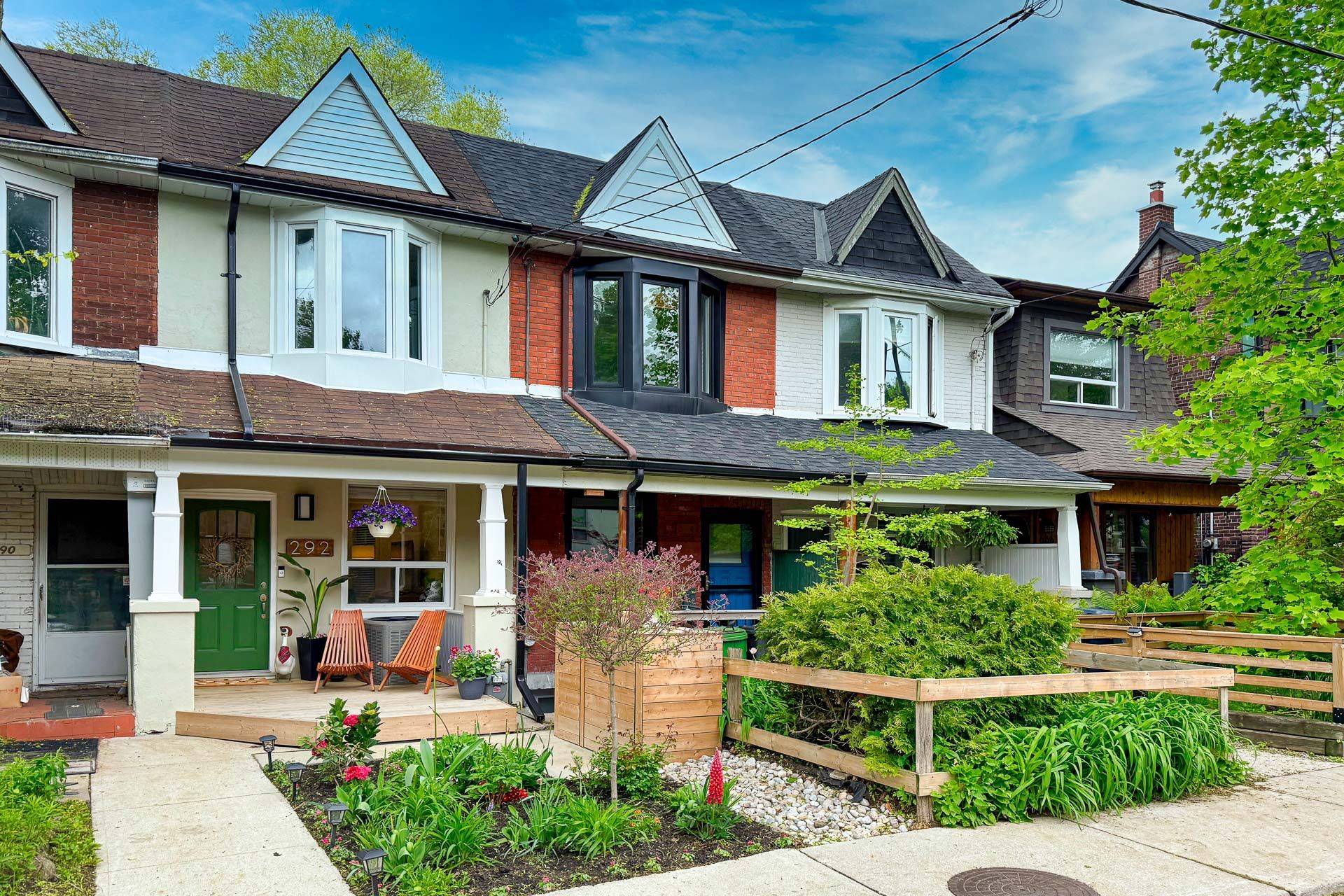 292 Highfield RD, Toronto E01, ON M4L 2V5