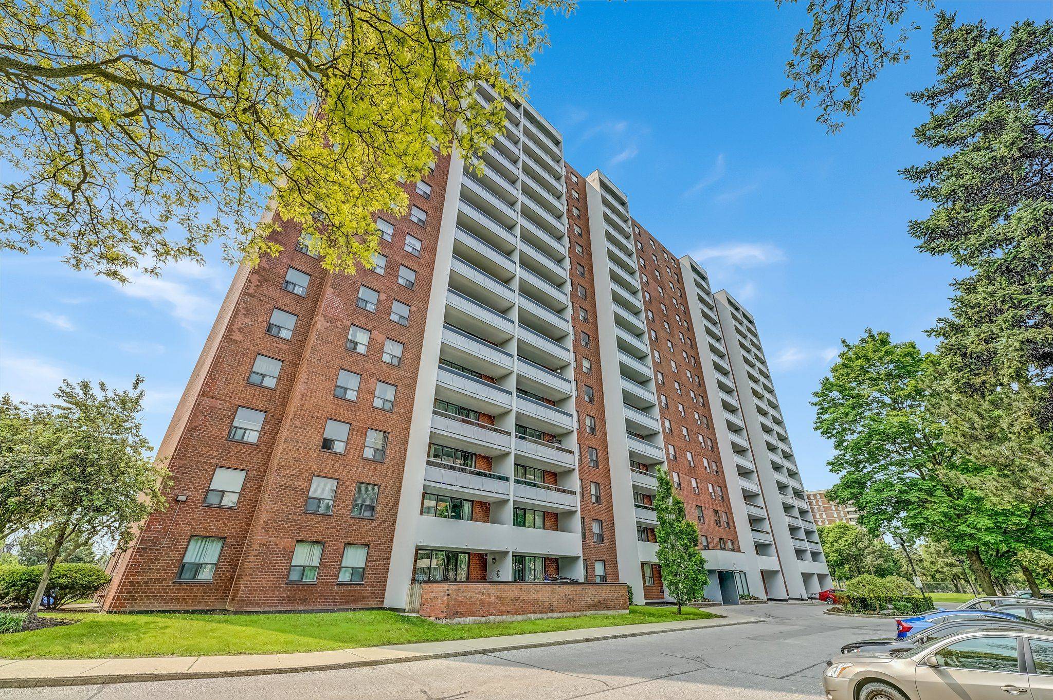 1250 Bridletowne CIR #901, Toronto E05, ON M1W 2V1