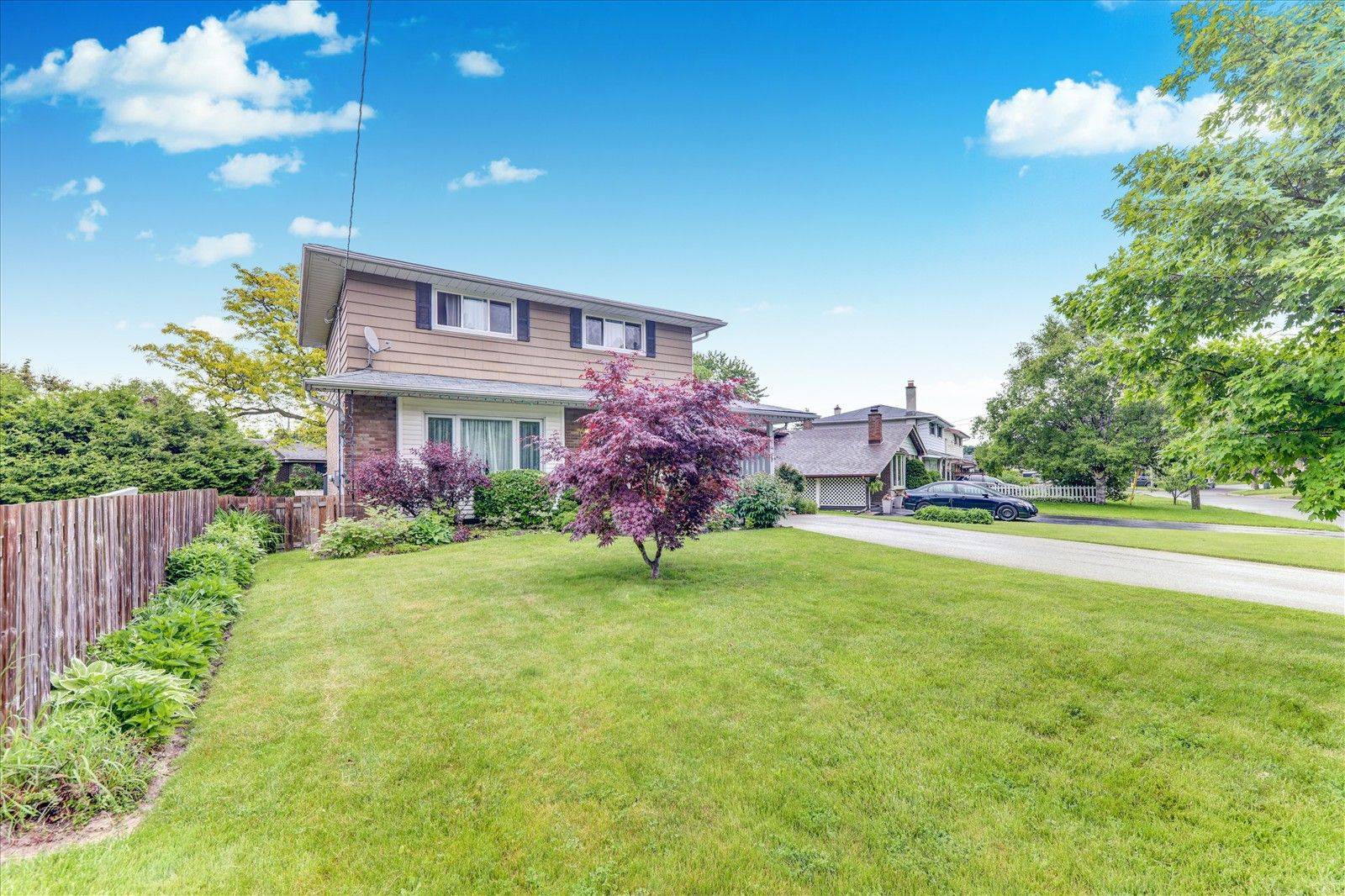 Oshawa, ON L1G 2V2,515 Harwood DR