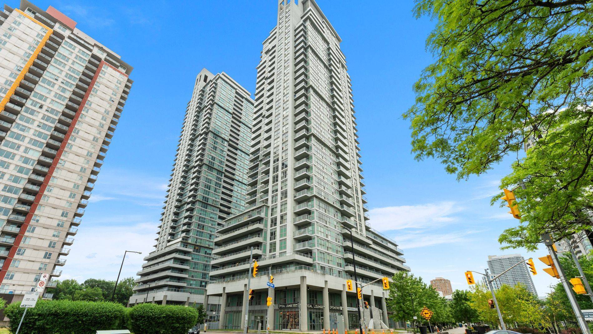 70 Town Centre CT #405, Toronto E09, ON M1P 0B2