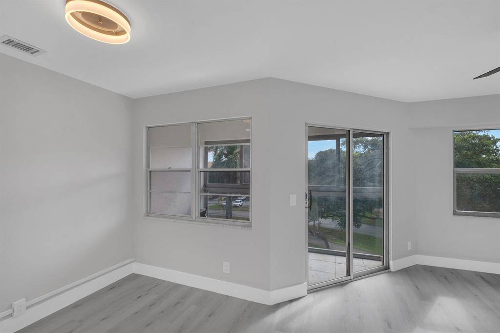 Pembroke Pines, FL 33027,12600 SW 5th Ct #414L