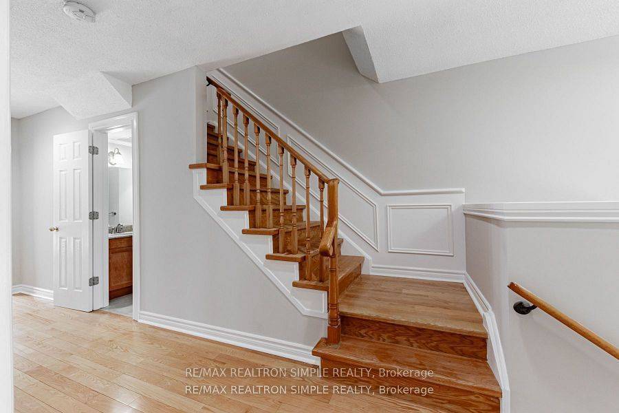 Markham, ON L3T 4X3,197 Tamarack DR