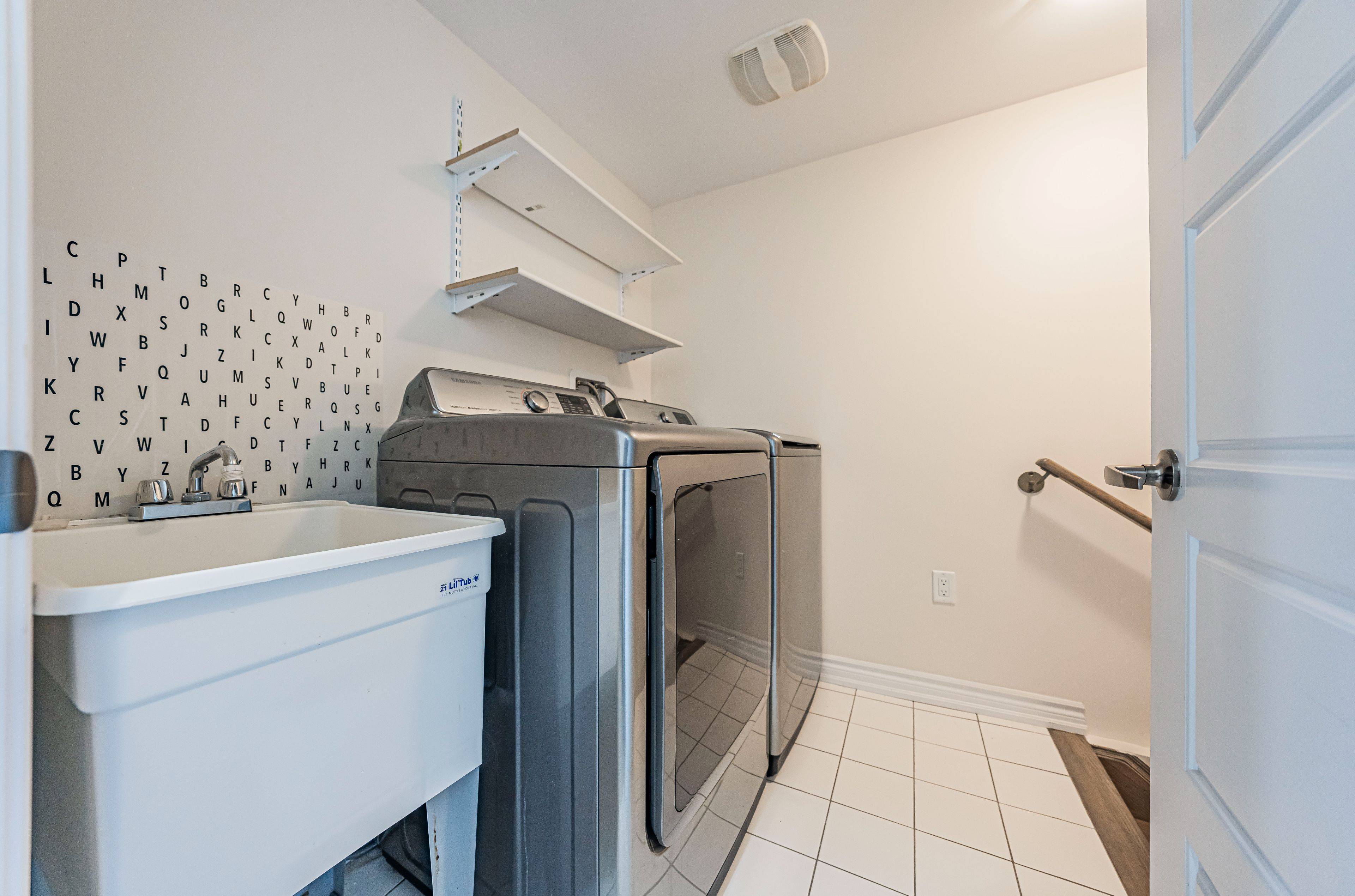 Markham, ON L6C 0Z2,32 Cafaro LN