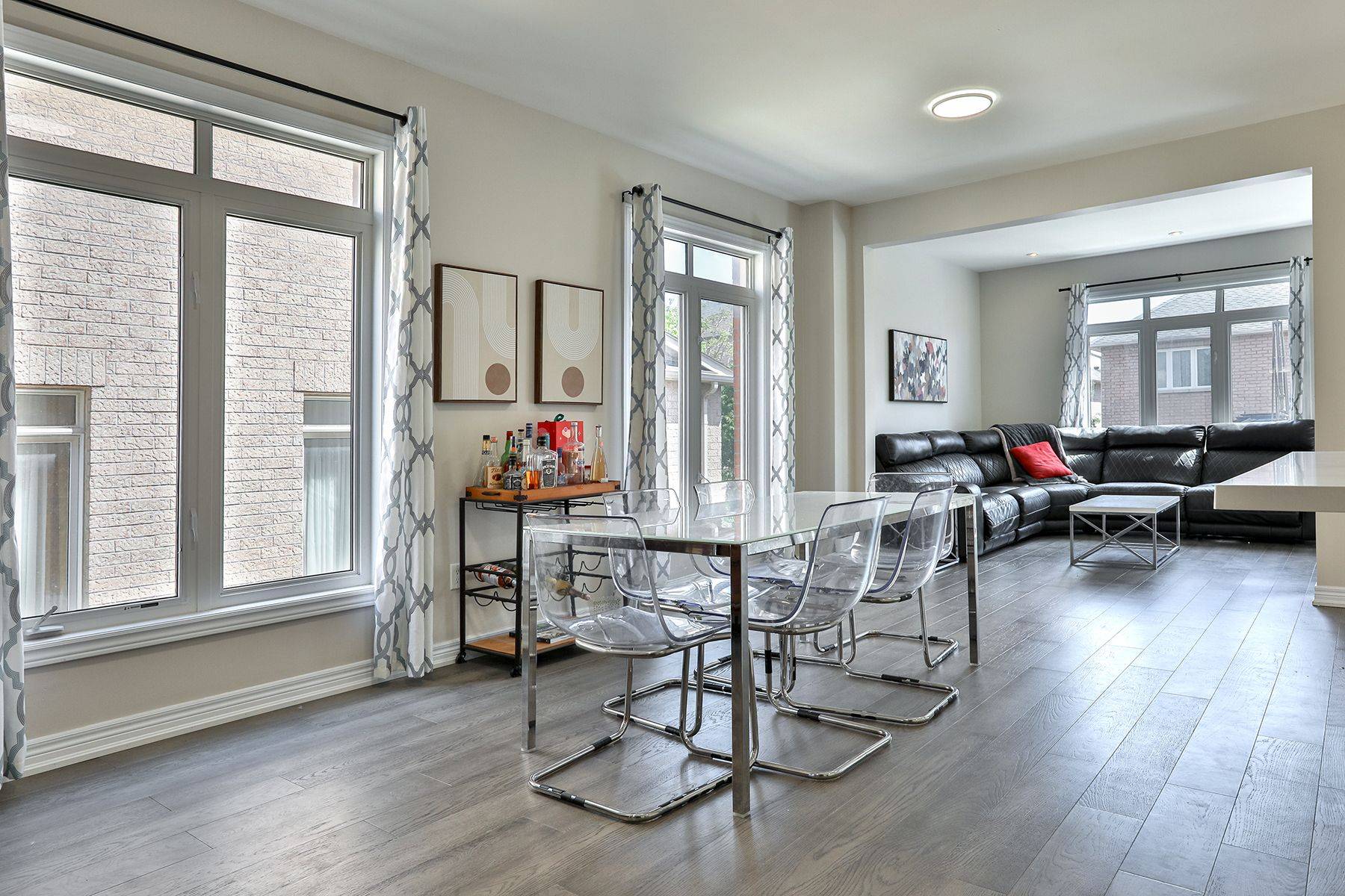 Vaughan, ON L4J 9K3,136 Mistywood CRES