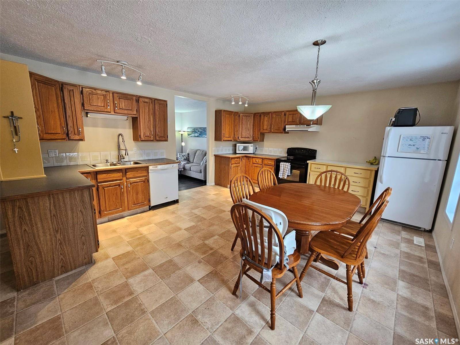Carlyle, SK S0C 0R0,404 4th STREET E