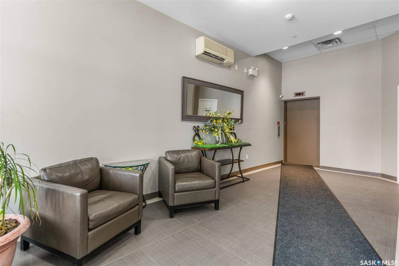 Saskatoon, SK S7K 4W9,227 Pinehouse DRIVE #206