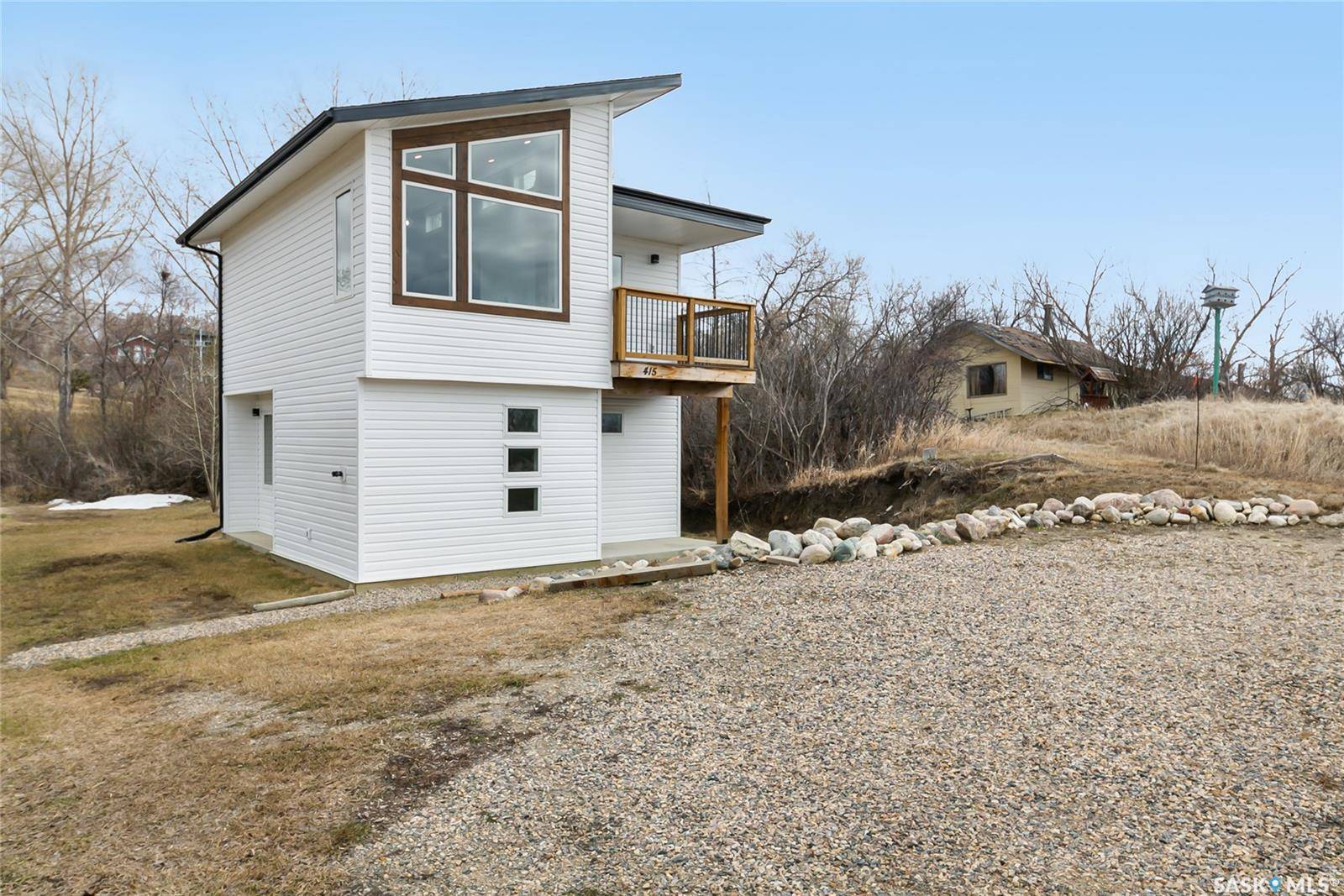 Saskatchewan Beach, SK S0G 4L0,415 Hillcrest AVENUE