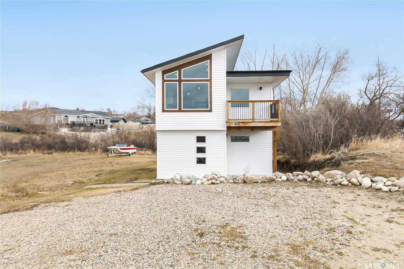 Saskatchewan Beach, SK S0G 4L0,415 Hillcrest AVENUE