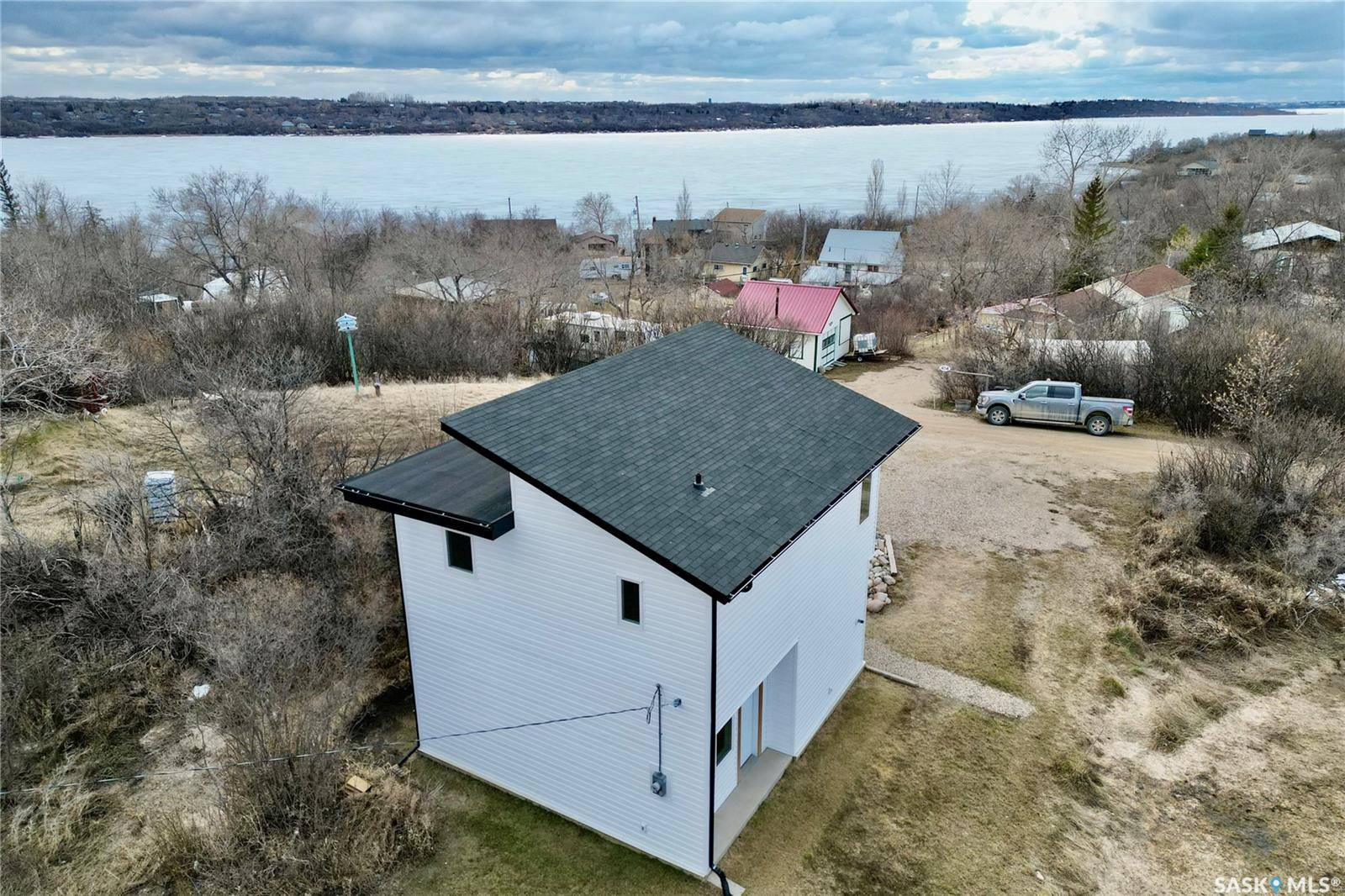 Saskatchewan Beach, SK S0G 4L0,415 Hillcrest AVENUE