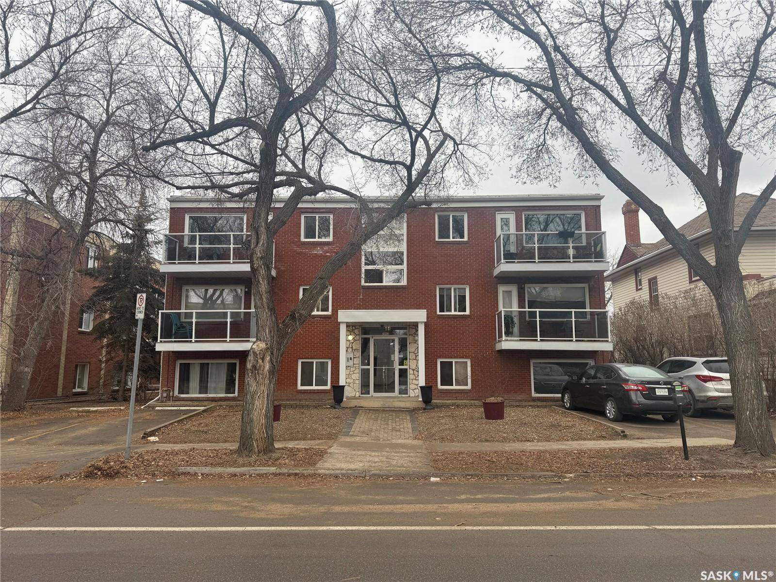 2060 LORNE STREET #9, Regina, SK S4P 2M2