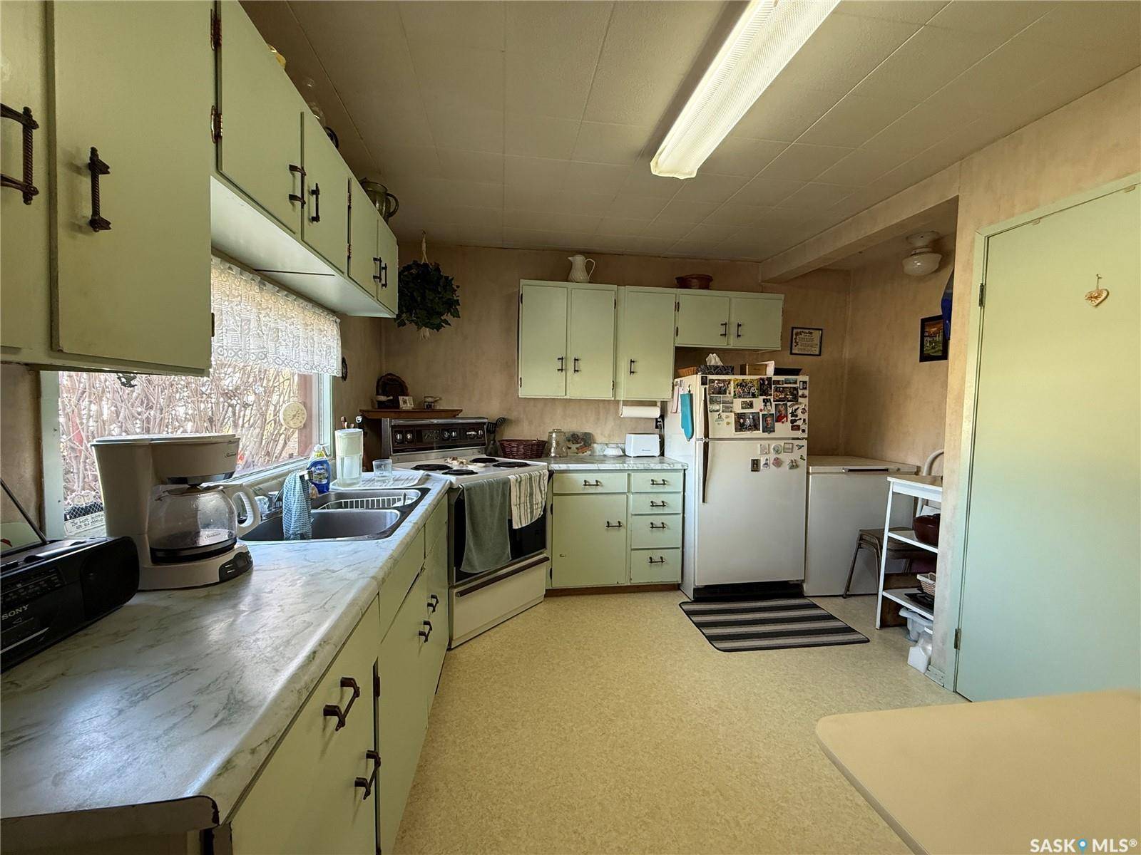 North Battleford, SK S9A 0C3,1511 93rd STREET
