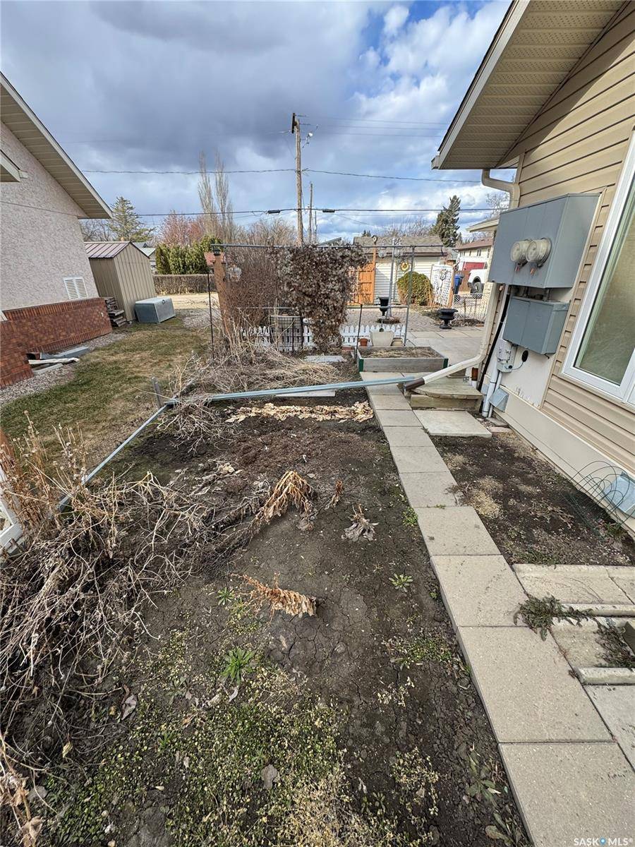 Leask, SK S0J 1M0,26 2nd STREET N