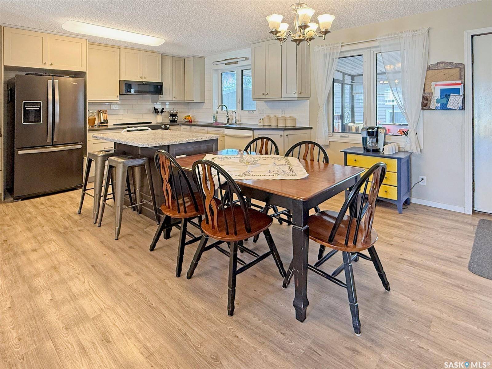 Swift Current, SK S9H 3N1,246 5th AVENUE SE