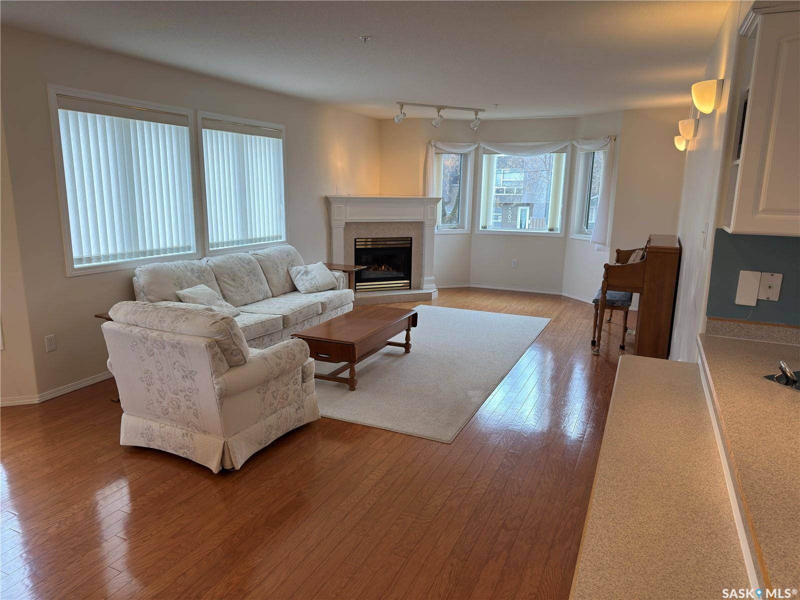 Prince Albert, SK S6V 0A6,544 RIVER STREET E #204