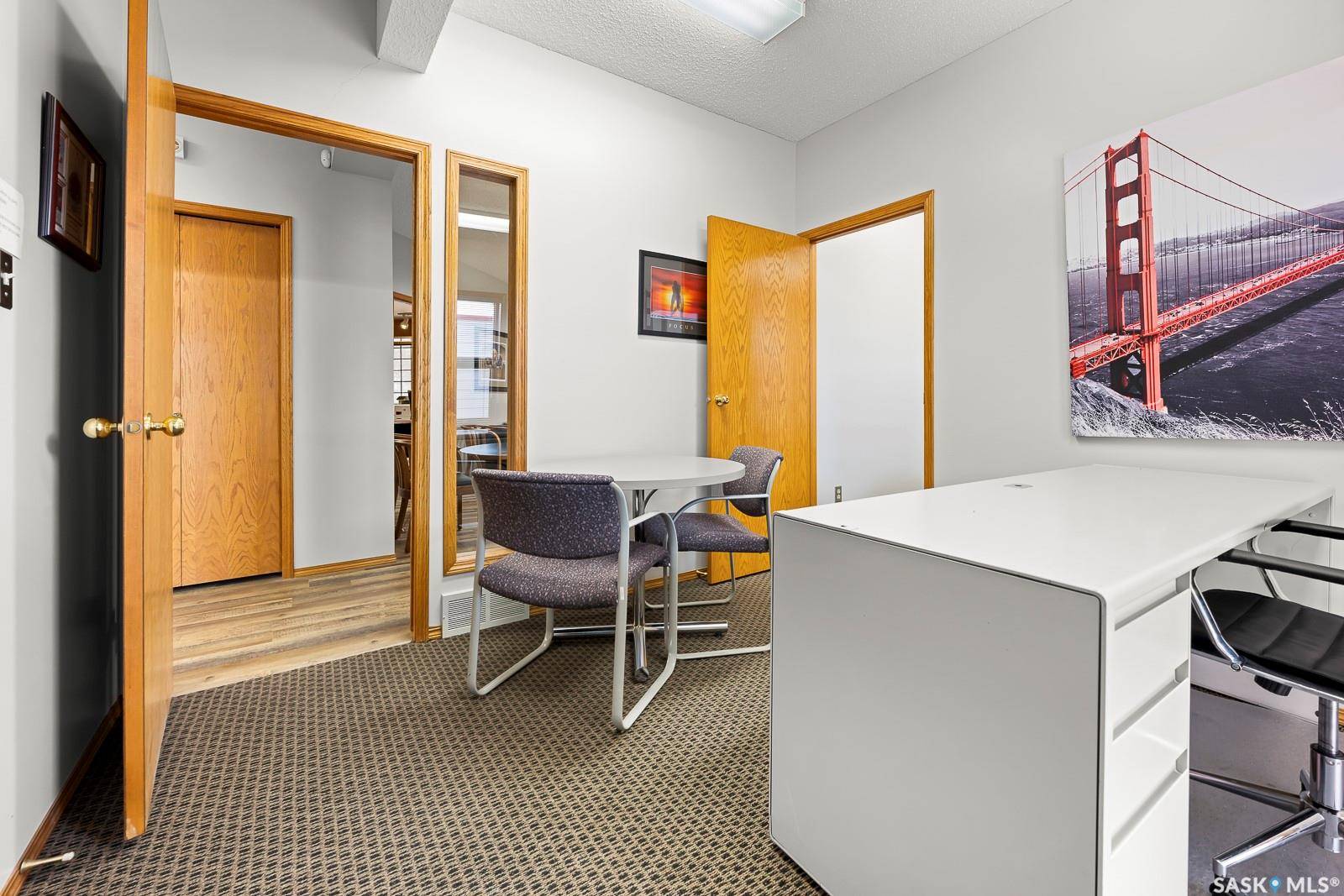 Regina, SK S4V 1R9,320 GARDINER PARK COURT #A