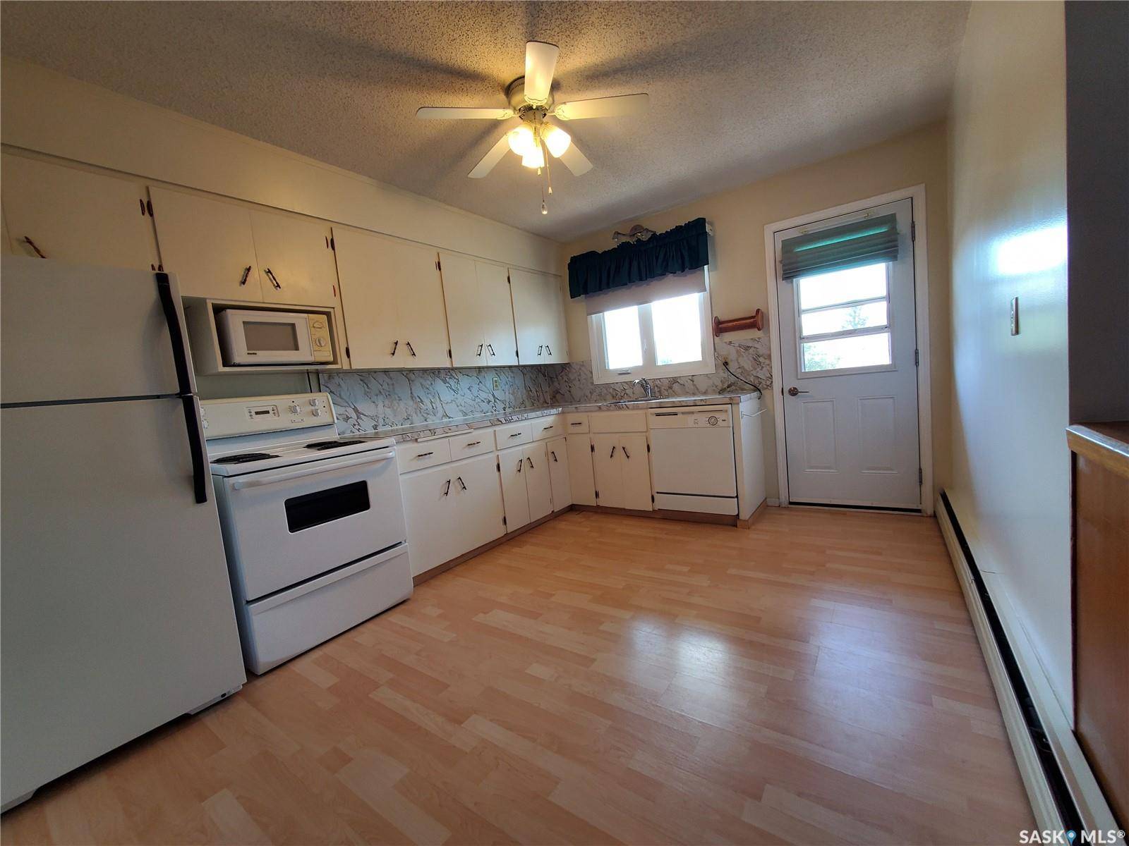 Swift Current, SK S9H 0T2,767 3rd AVENUE NW #5