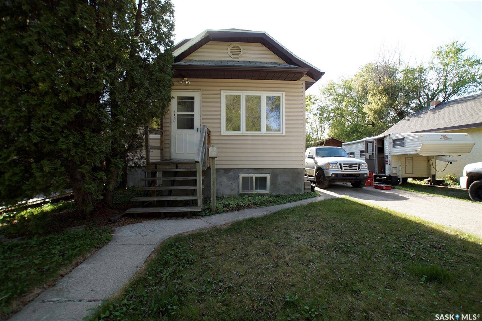 2126 COY AVENUE, Saskatoon, SK S7M 0J2