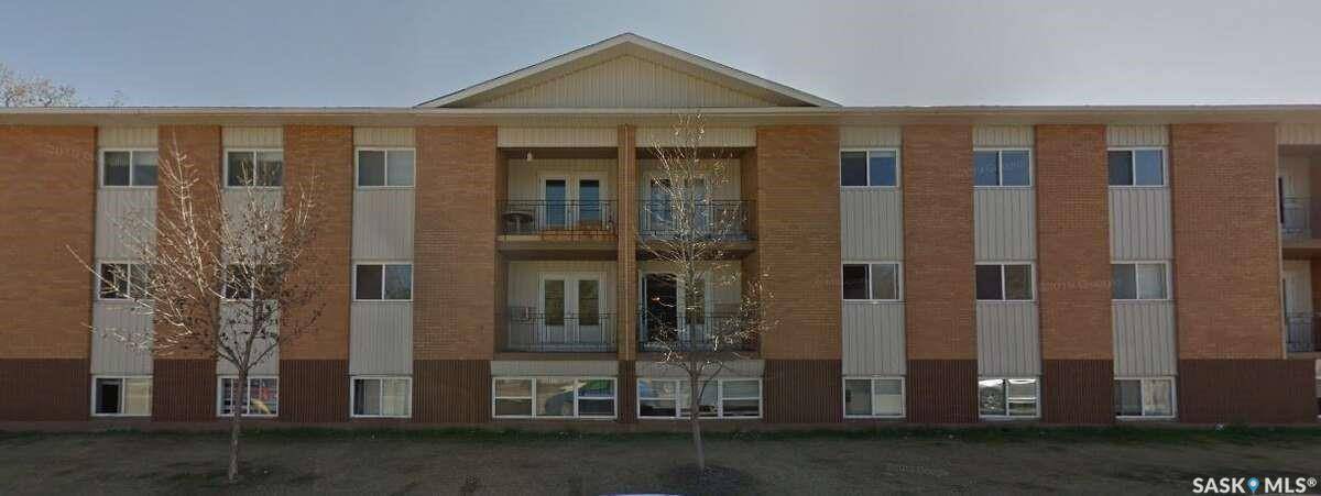 205 N AVENUE S, Saskatoon, SK S7M 2M9