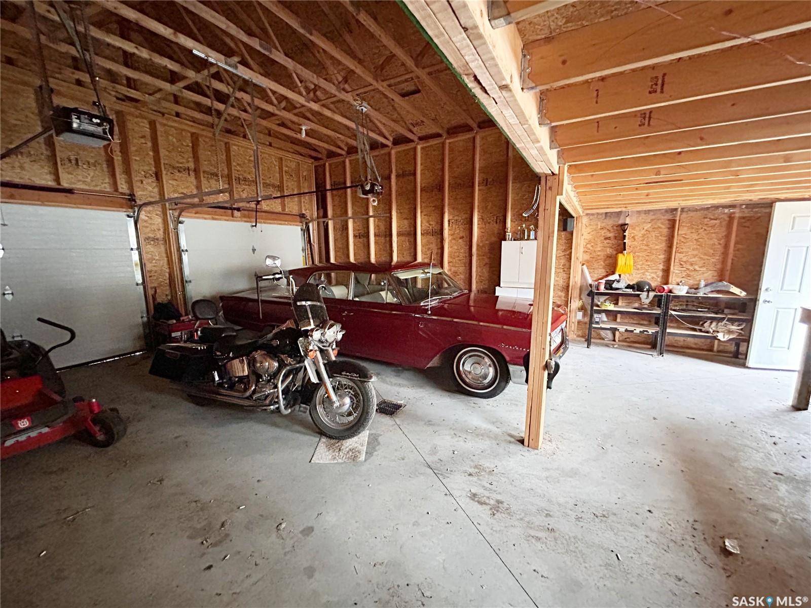 Moosomin, SK S0G 3N0,606 Broadway AVENUE