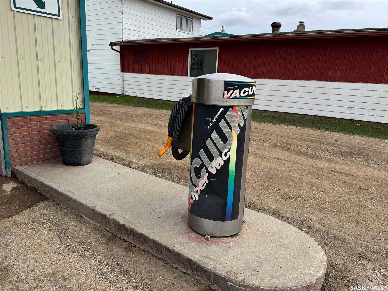 Lanigan, SK S0K 2M0,130 Railway AVENUE