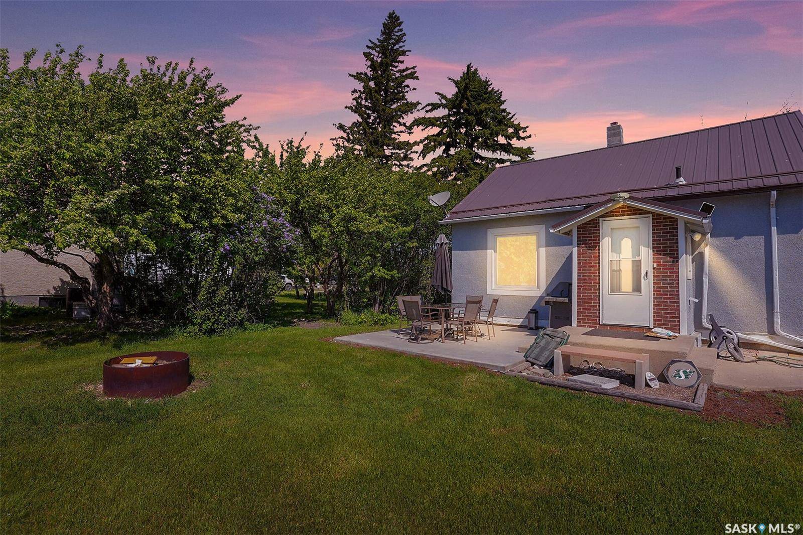 Earl Grey, SK S0G 1J0,503 Qu'Appelle AVENUE