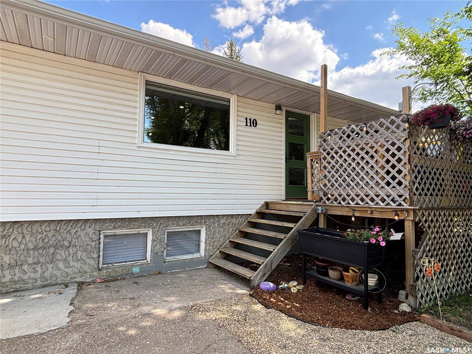 Maple Creek, SK S0N 1N0,110 Marsh STREET