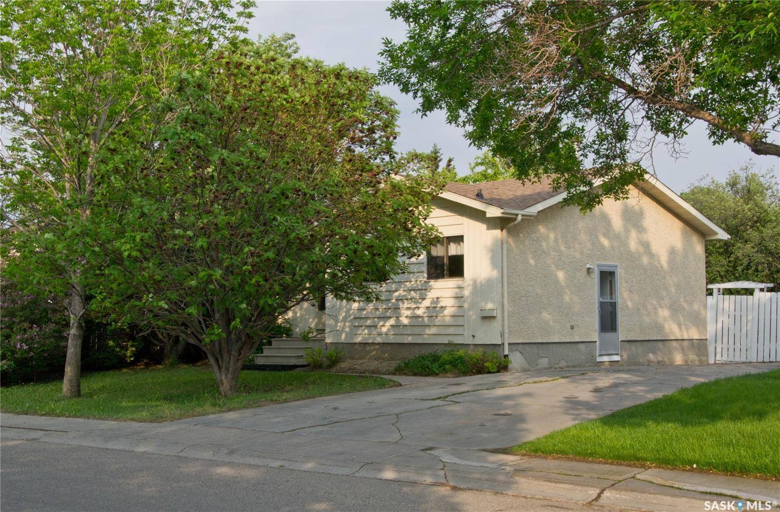 3127 Jenkins DRIVE E, Regina, SK S4S 5N6