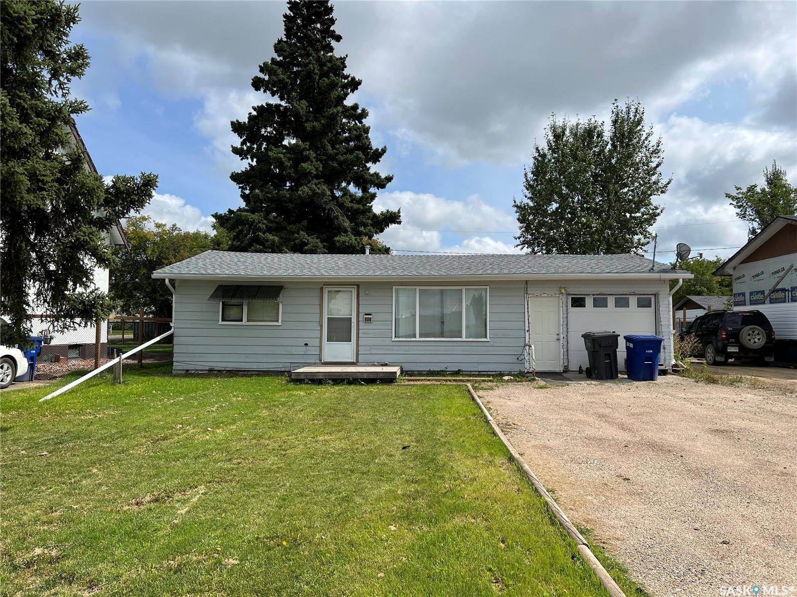 504 3rd STREET W, Meadow Lake, SK S9X 1C9