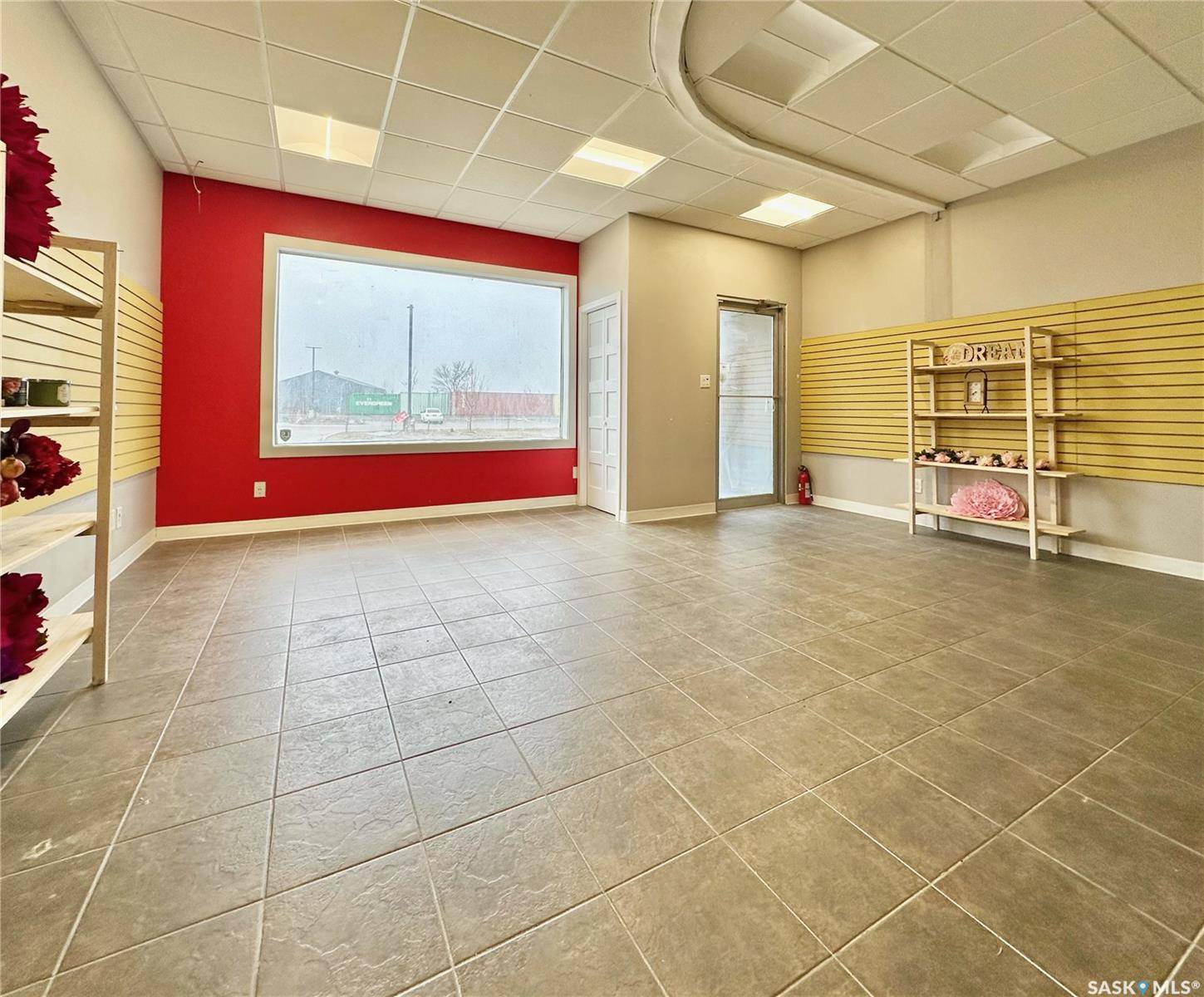Regina, SK S4R 1J1,905 Winnipeg STREET